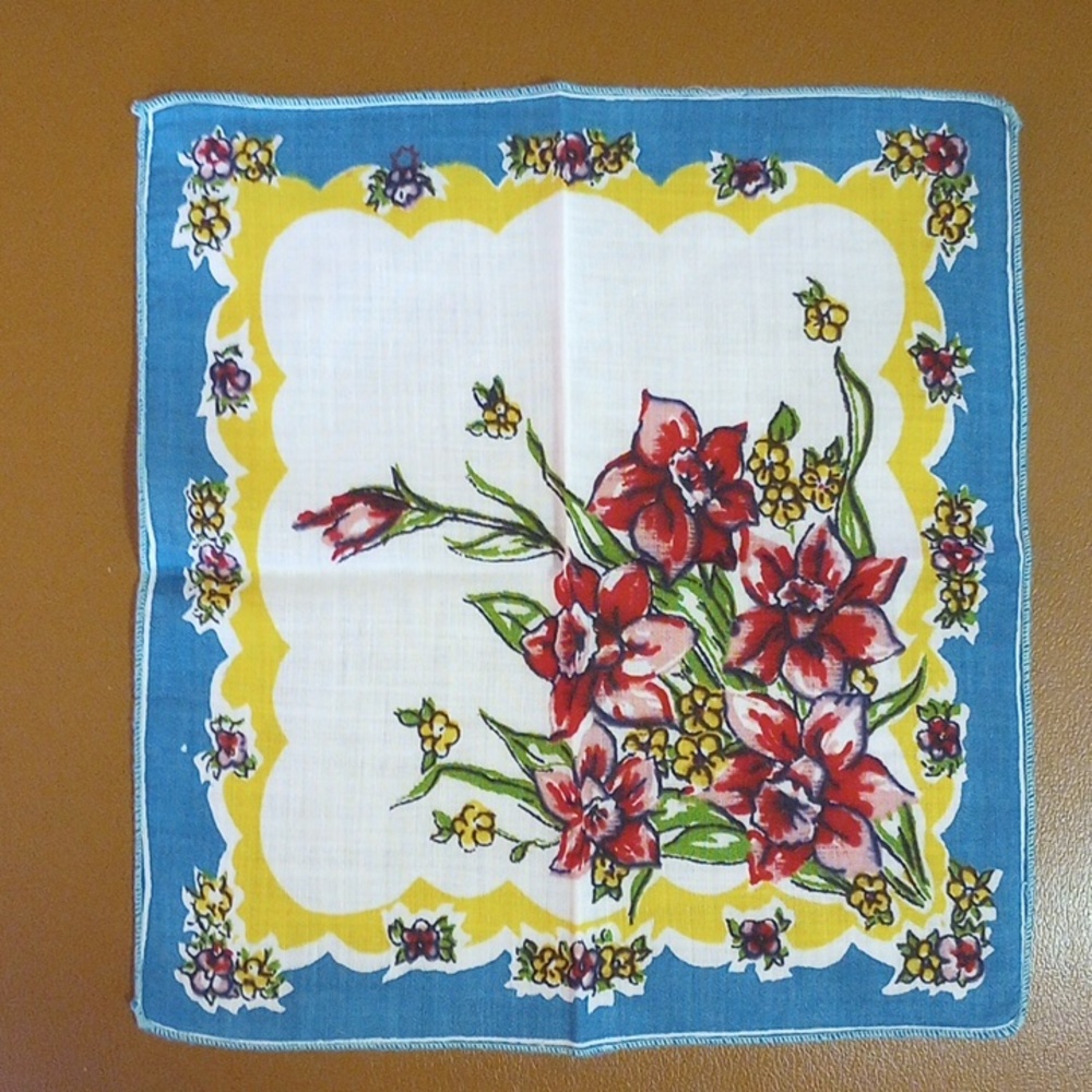 8 Floral Vintage Handkerchiefs. Red Pink Yellow Gold Green Aqua Blue Brown White - Picture 8 of 9